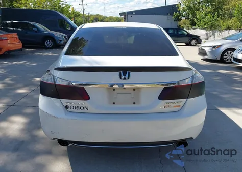 2015 Honda Accord Sport z USA, uszkodzony, nr VIN 1HGCR2F50FA211916